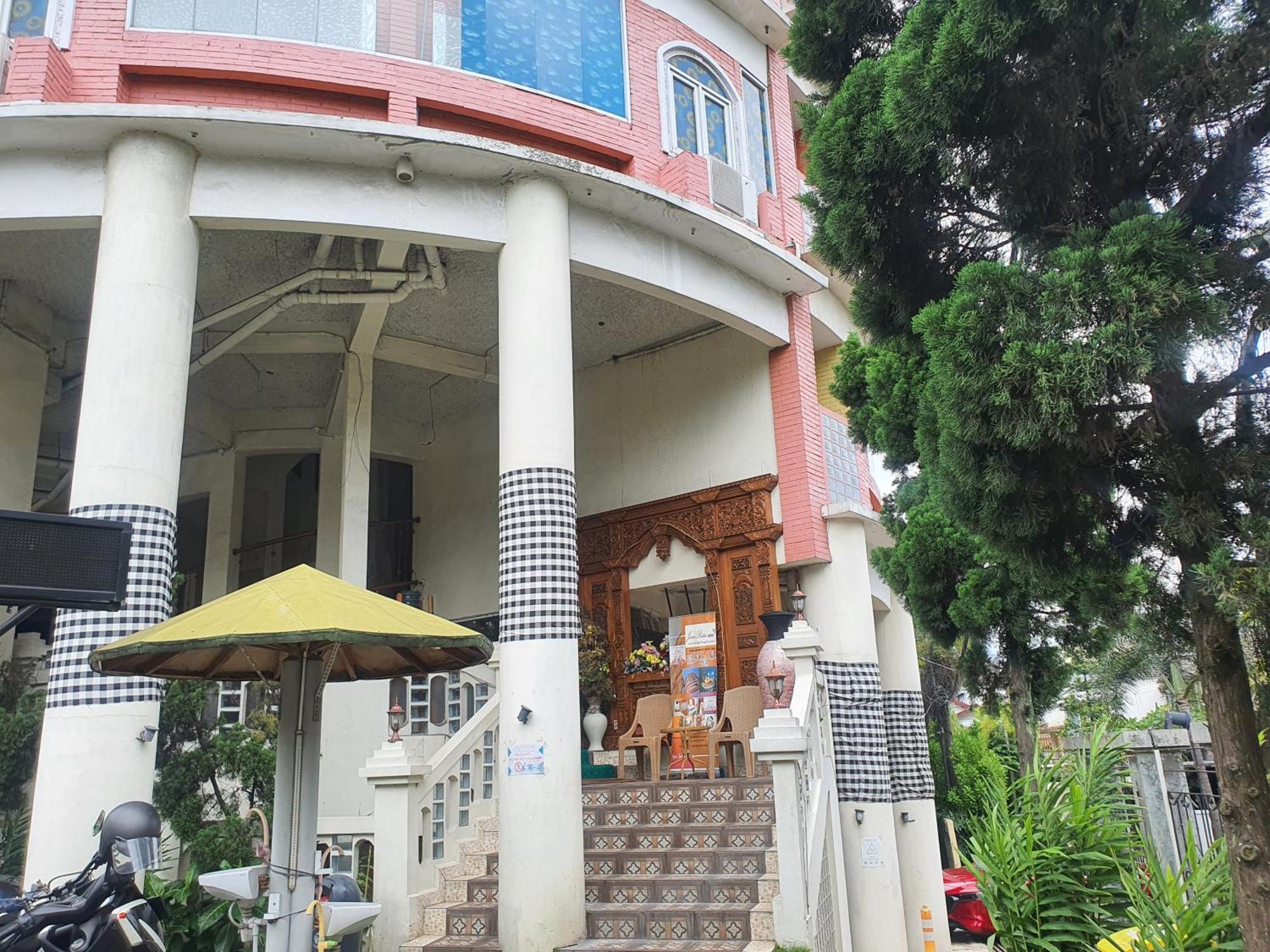 Retro Tempat Tidur & Sarapan